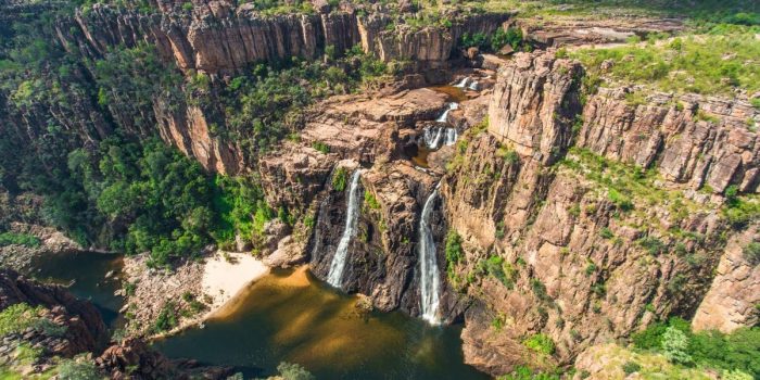 Tourist Attractions in Australia: Kakadu National Park Tourist Attractions in Australia: Kakadu National Park